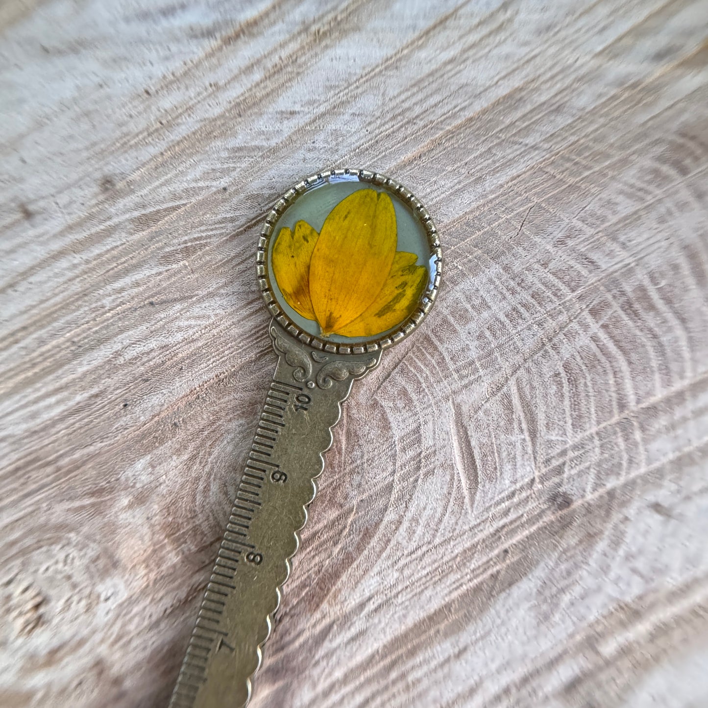 Black Eyed Susan Petal Bookmark