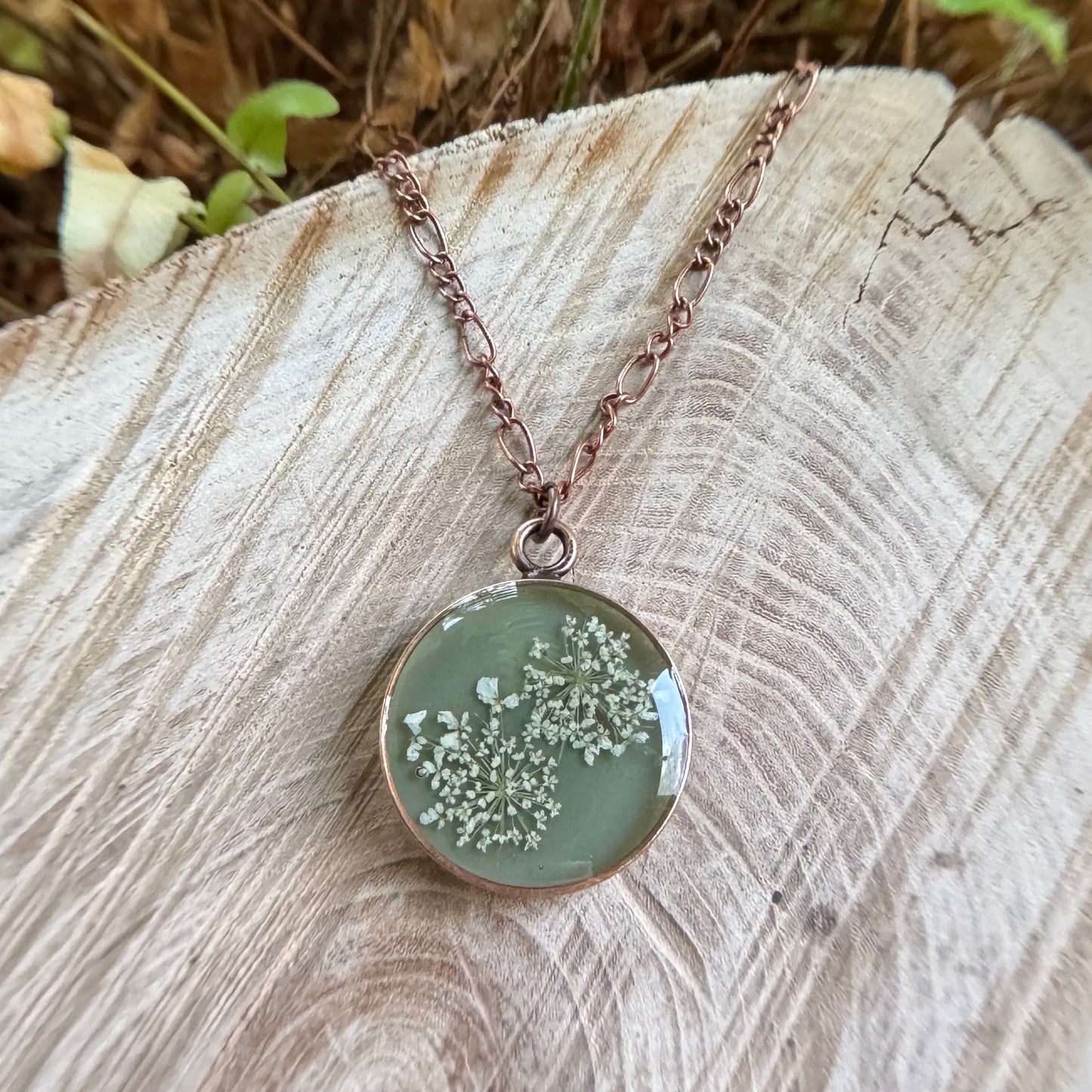 Queen Anne’s Lace necklace with real pressed flower in resin and copper bezel