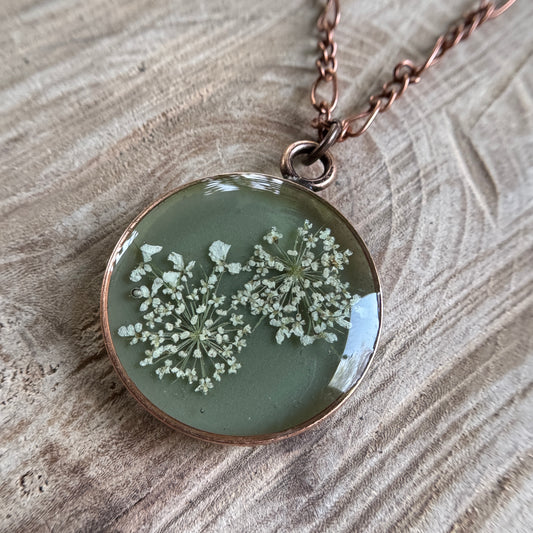 Queen Anne’s Lace necklace with real pressed flower in resin and copper bezel