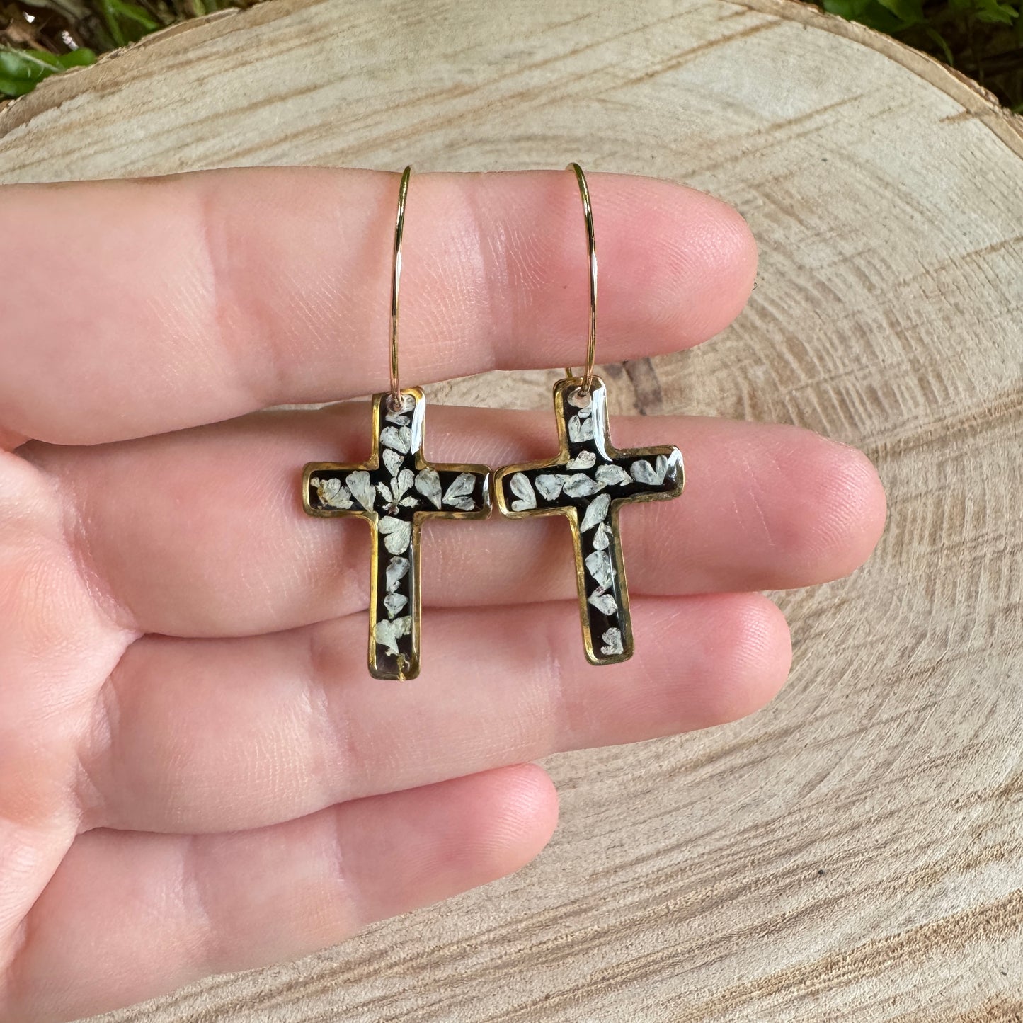 Queen Anne’s Lace flower earrings preserved in resin with gold filled bezel