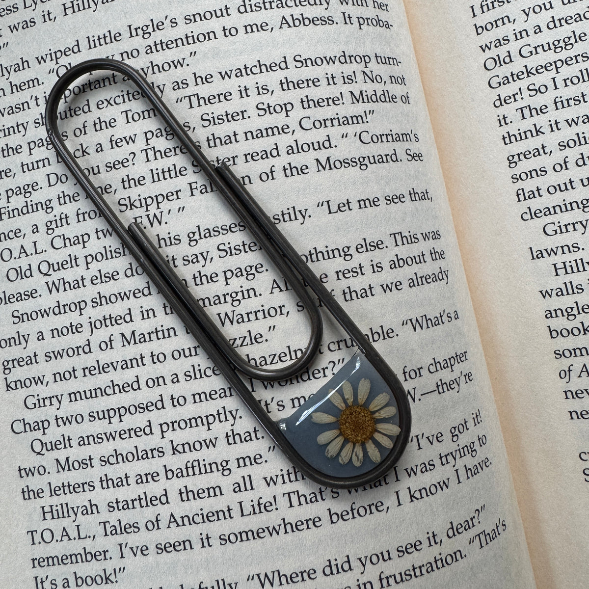 Daisy Paper Clip Bookmark | Nature-Inspired Metal Page Holder | Ready to Ship