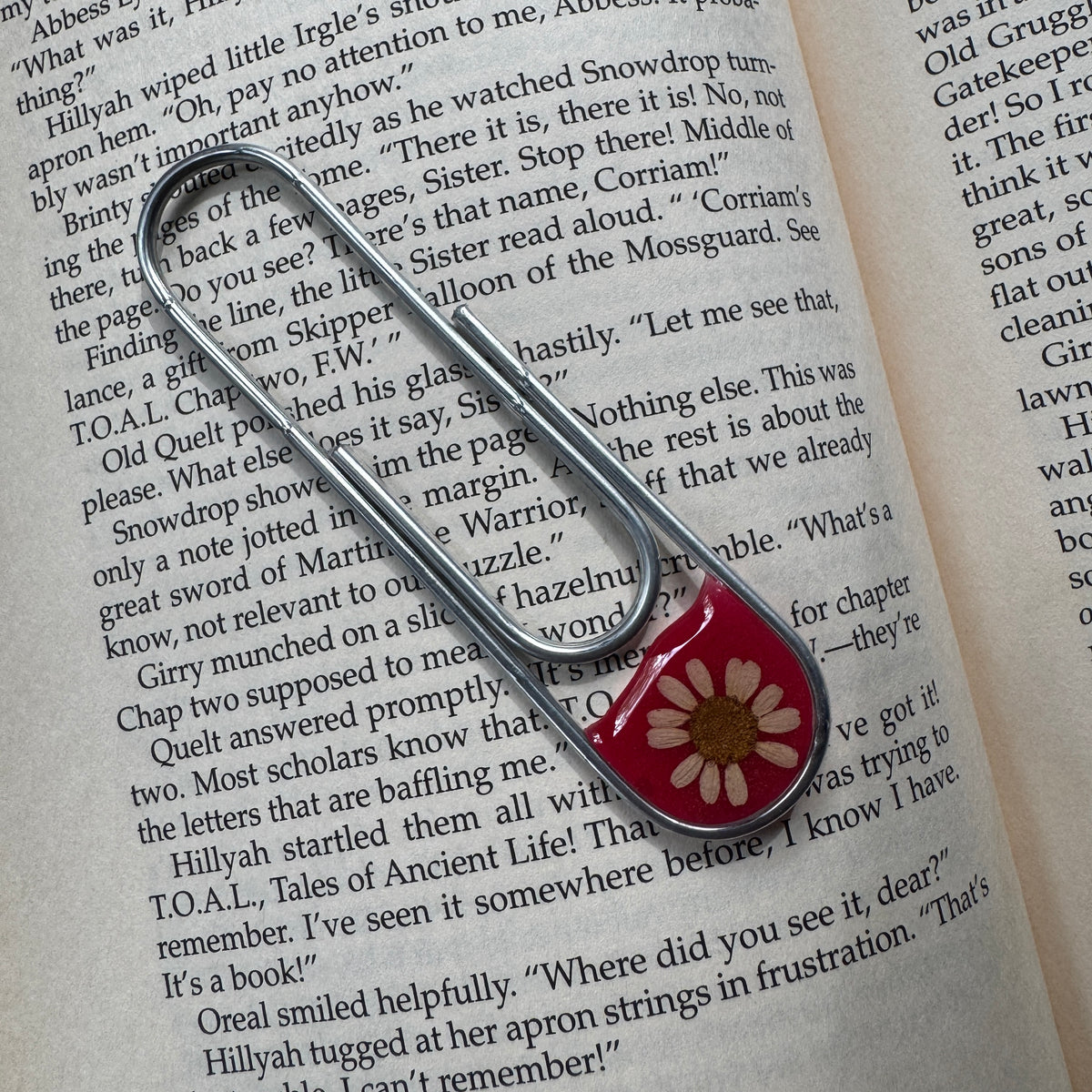 Daisy Paper Clip Bookmark | Nature-Inspired Metal Page Holder | Ready to Ship