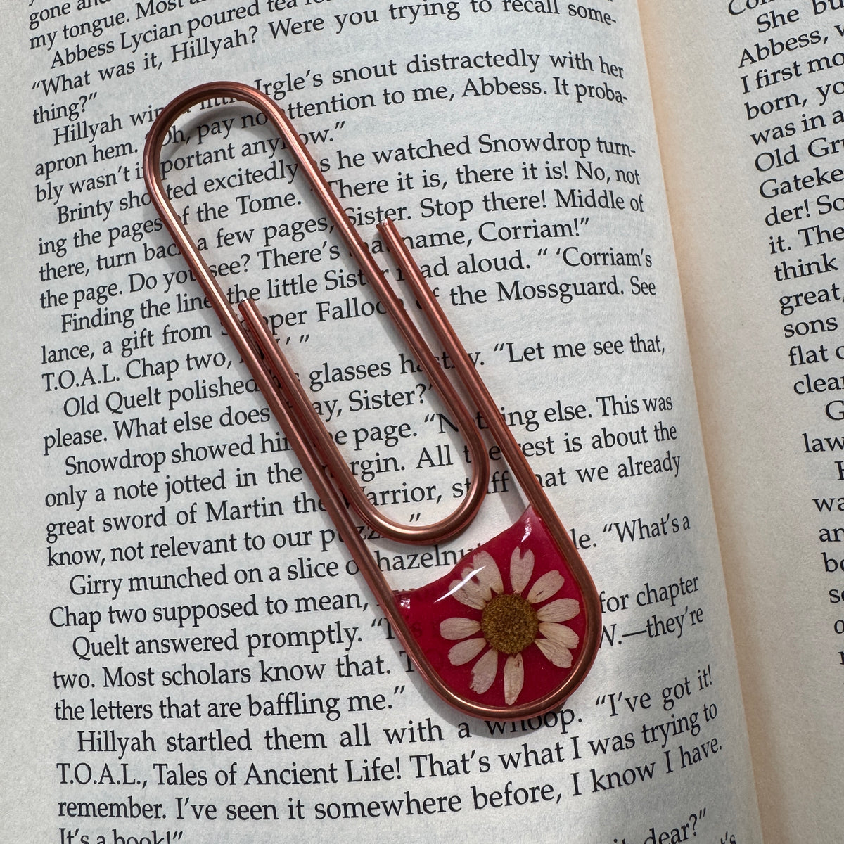 Daisy Paper Clip Bookmark | Nature-Inspired Metal Page Holder | Ready to Ship
