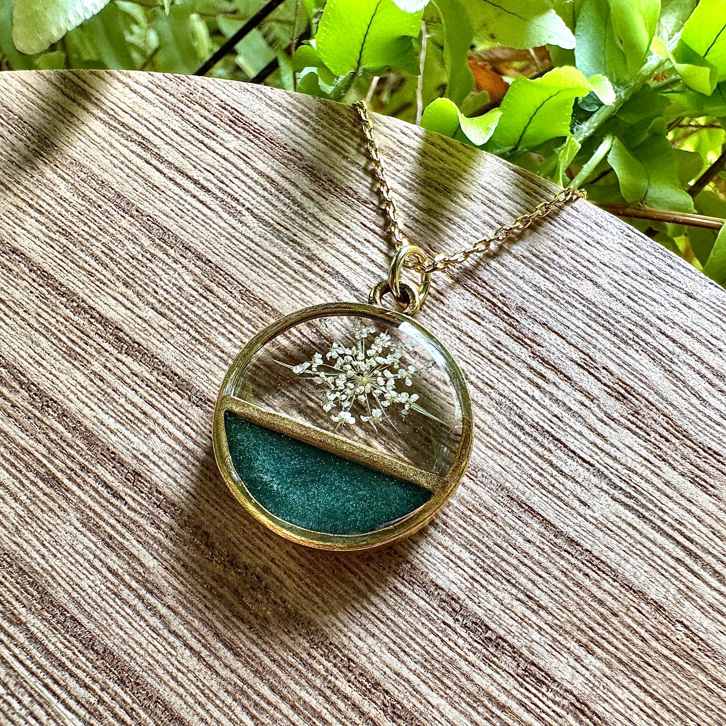 Divided Circle Queen Anne’s Lace Necklace | Real Pressed Flower Jewelry