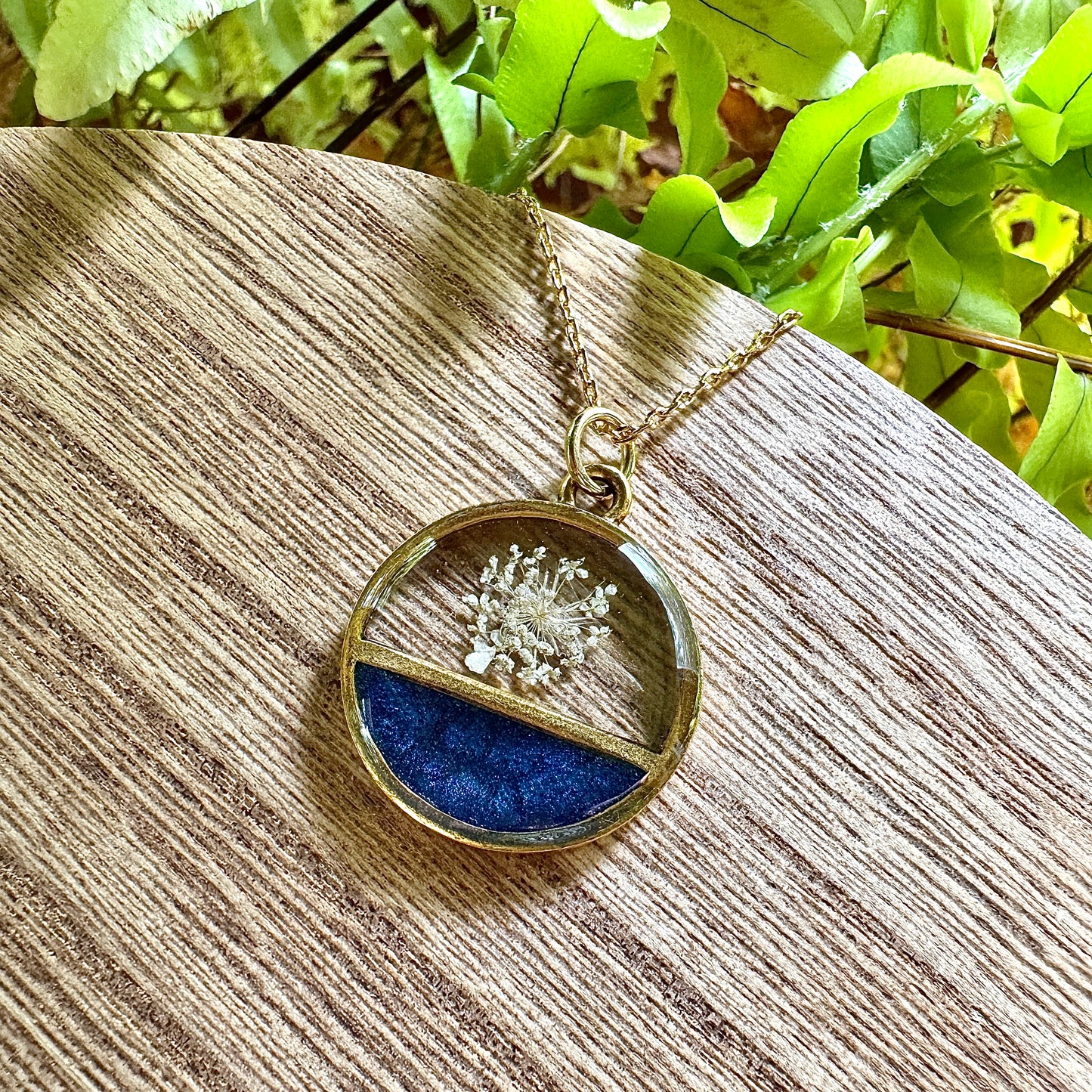 Divided Circle Queen Anne’s Lace Necklace | Real Pressed Flower Jewelry