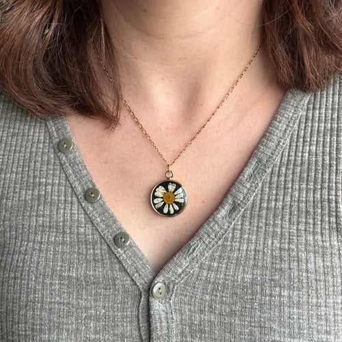 Daisy Necklace – Real Pressed Flower Resin Necklace | Made to Order