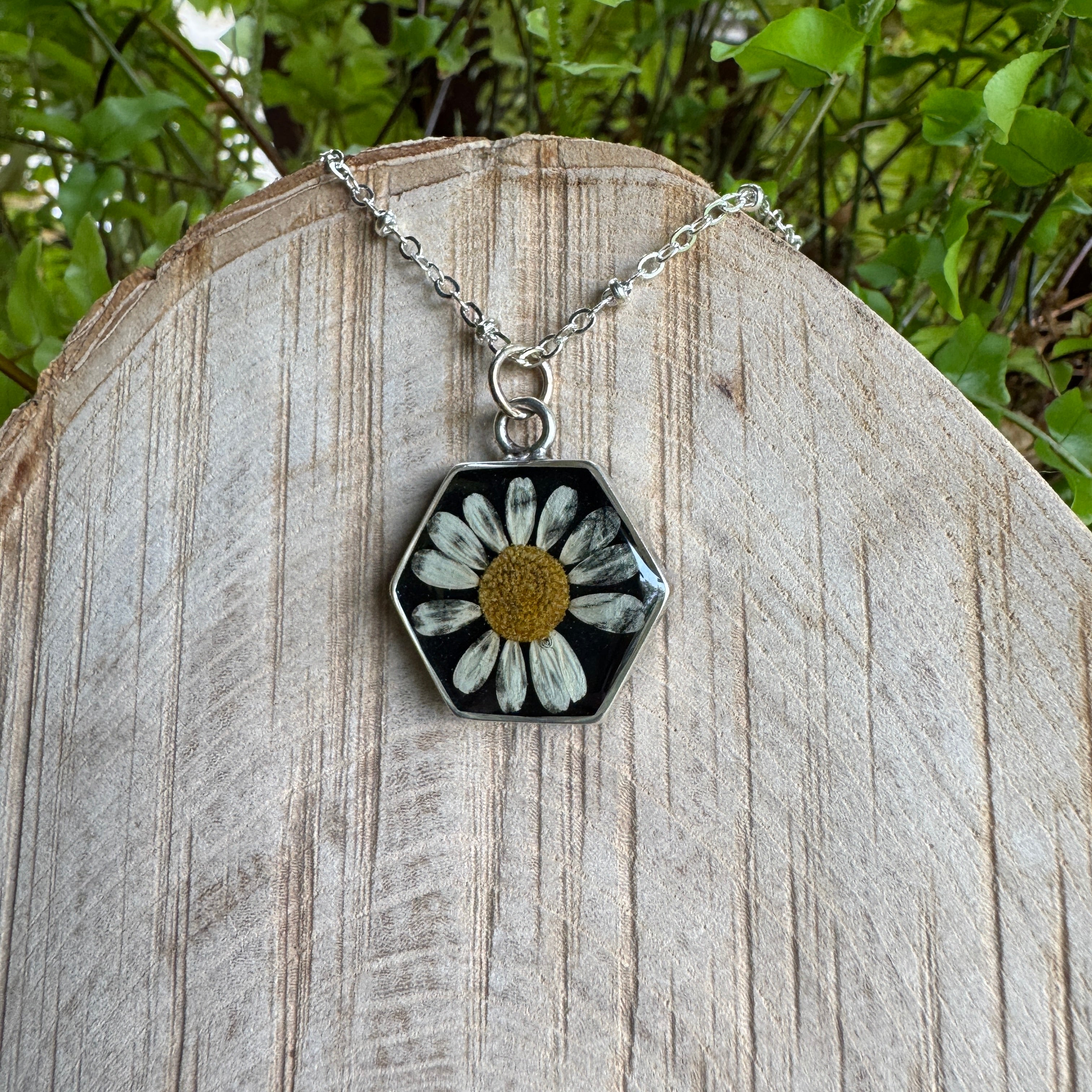 Daisy Necklace – Real Pressed Flower Resin Necklace | Made to Order