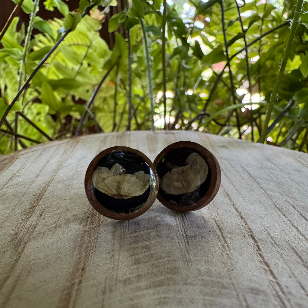 Old Capitol Collection | Lily of the Valley Wooden Stud Earrings