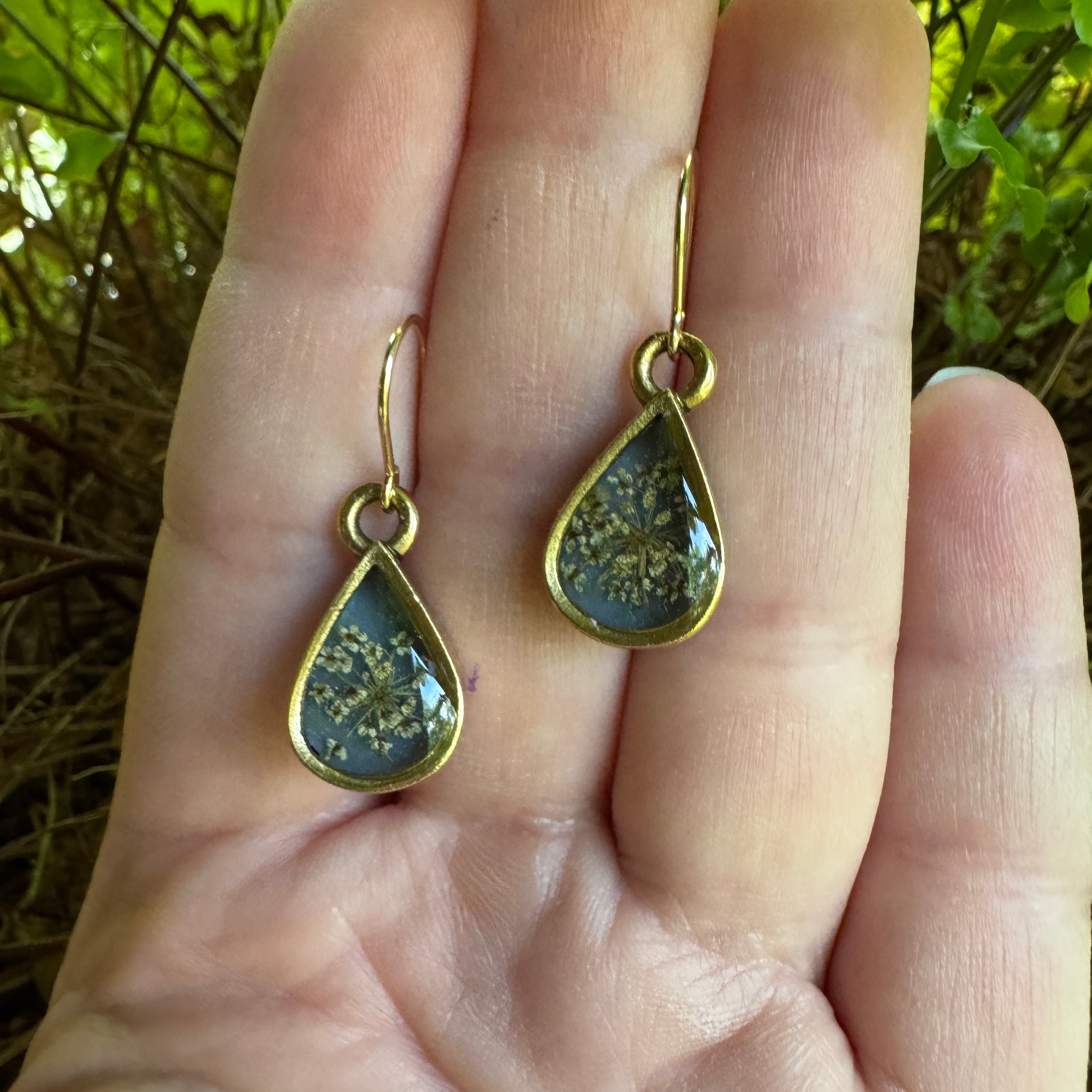Old Capitol Collection | Queen Anne’s Lace Earrings & Necklace Sets