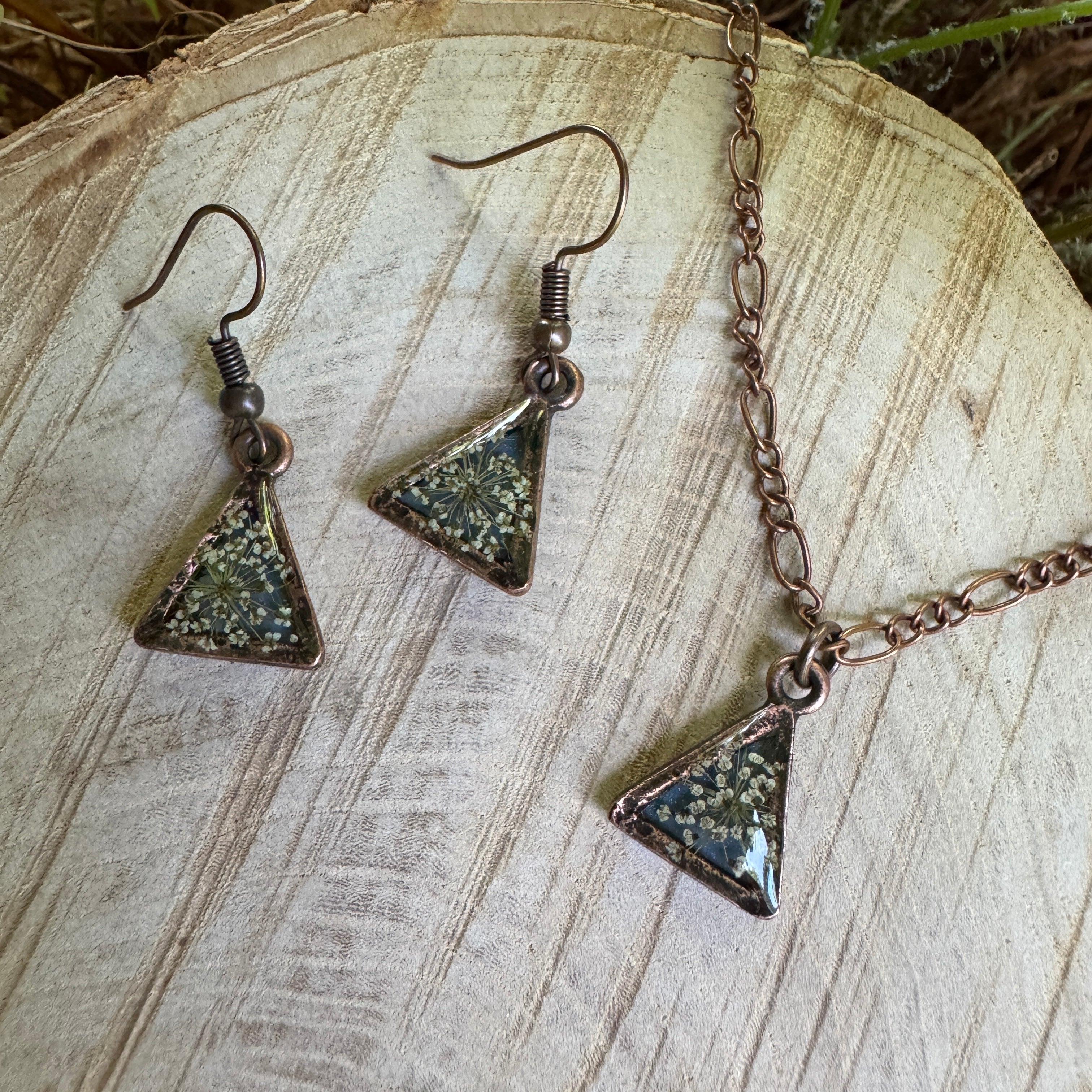 Old Capitol Collection | Queen Anne’s Lace Earrings & Necklace Sets