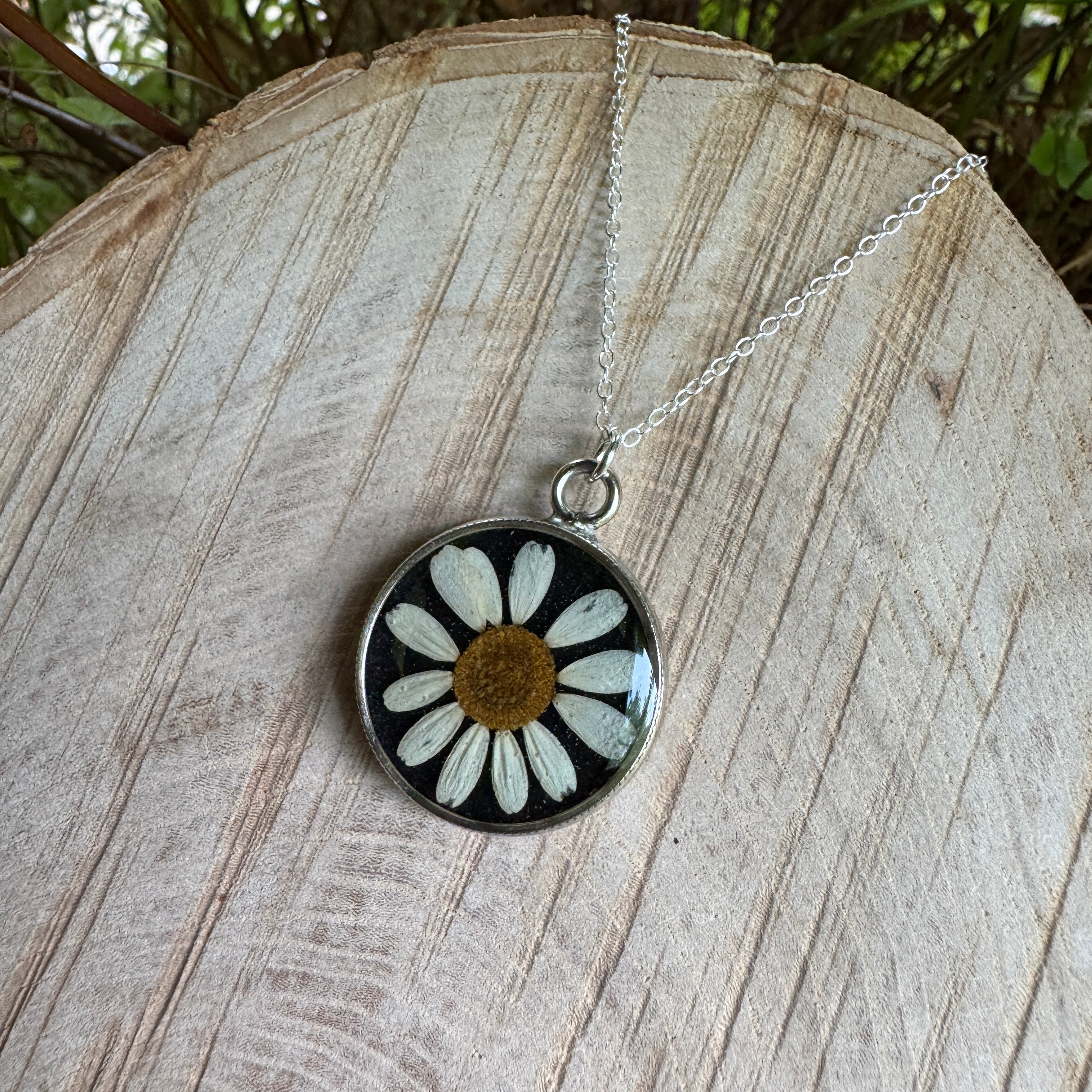 Daisy Necklace – Real Pressed Flower Resin Necklace | Made to Order