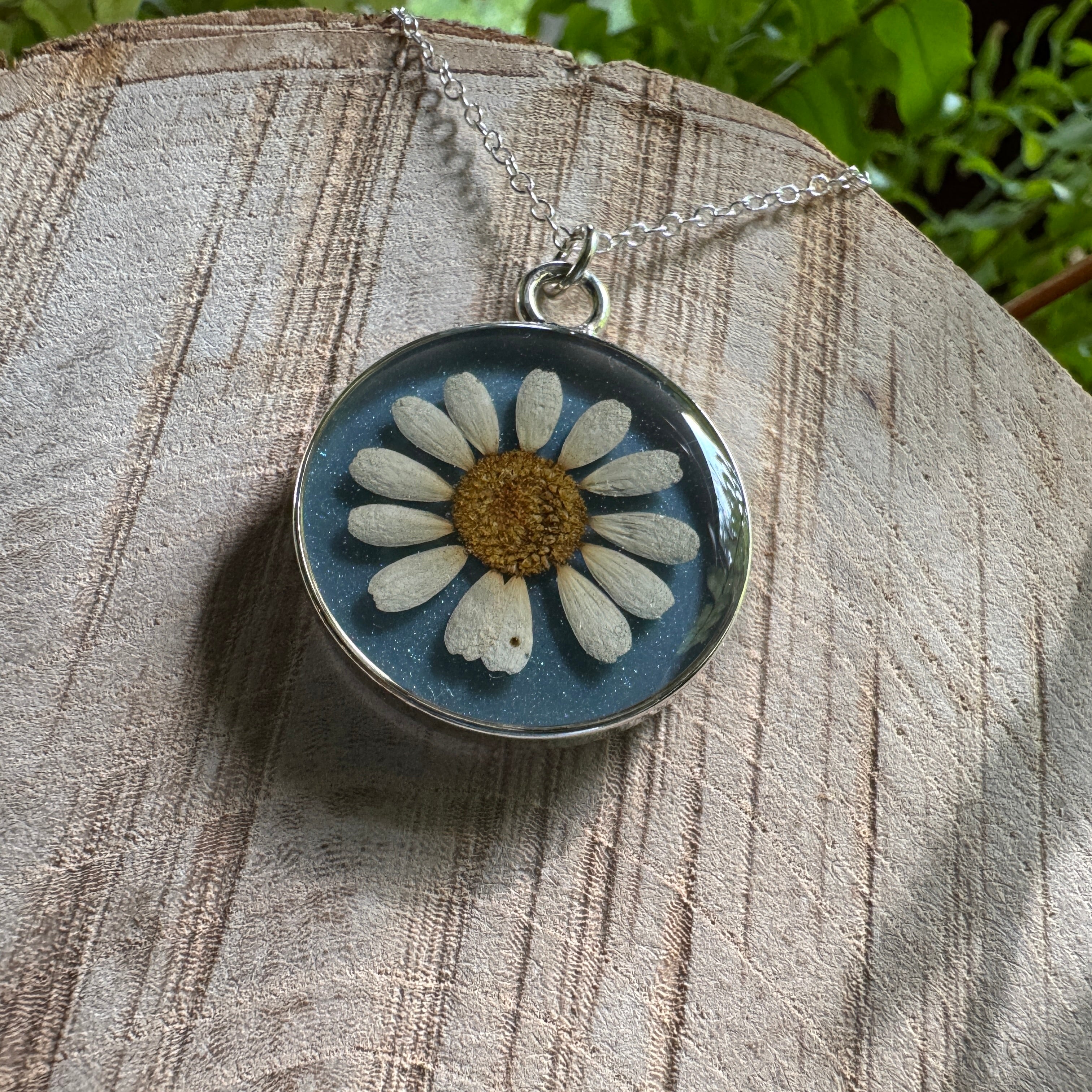 Daisy Necklace – Real Pressed Flower Resin Necklace | Made to Order