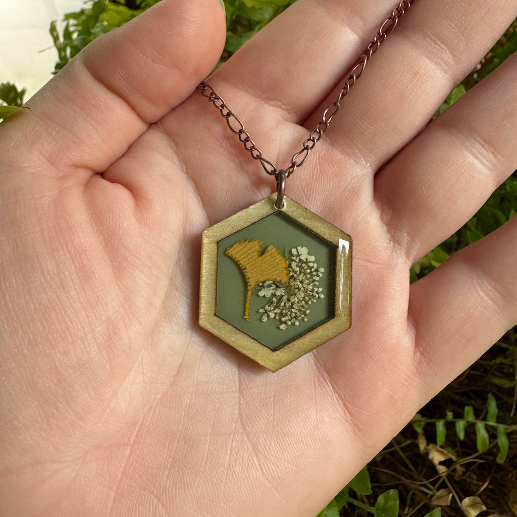 Queen Anne’s Lace & Ginkgo Leaf Necklace | Real Flower Resin Jewelry