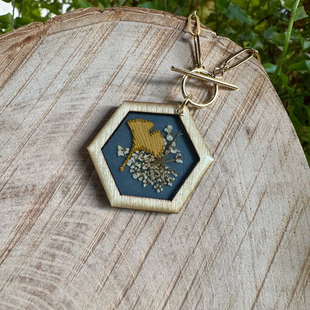 Queen Anne’s Lace & Ginkgo Leaf Necklace | Real Flower Resin Jewelry