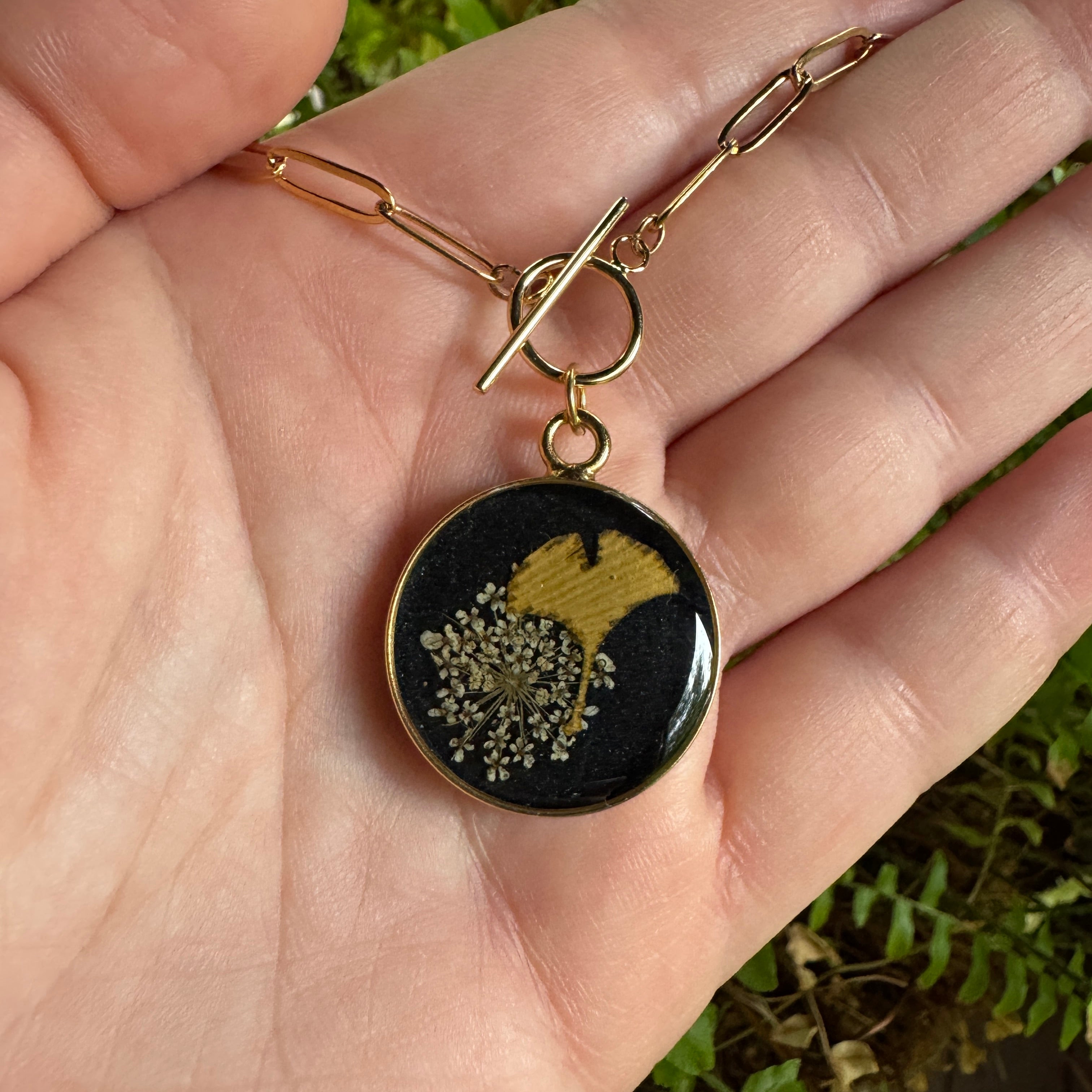 Queen Anne’s Lace & Ginkgo Leaf Necklace | Real Flower Resin Jewelry