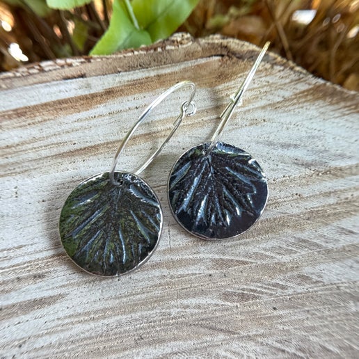 Handcrafted oak leaf earrings in silver with detailed natural texture